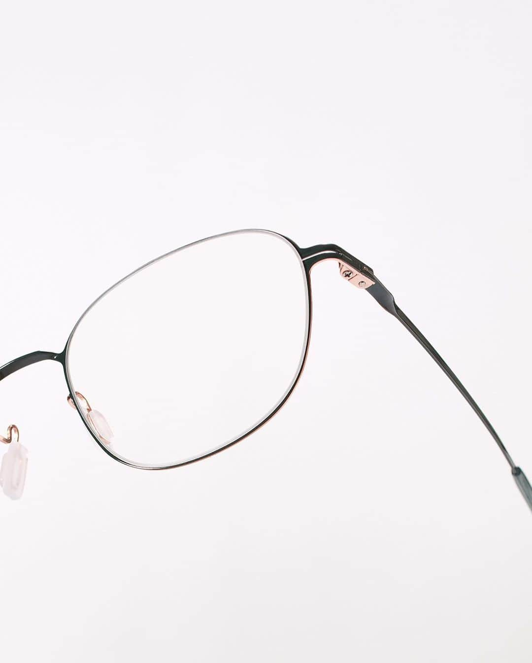 JINS公式さんのインスタグラム写真 - (JINS公式Instagram)「fashion×function UMN-20S-179_¥12,000+税  #jins #jins_global #eyewear #glasses #optical #sunglasses#サングラス#ジンズ #メガネ #めがね #眼鏡 #JINSメガネ #ジンズメガネ #👓#メガネ好き #眼鏡好き #めがね好き #アイウェア #eyeglasses #メガネ女子 #メガネコーデ#メガネ男子 #めがね男子#秋服コーデ#classic」11月25日 21時05分 - jins_japan