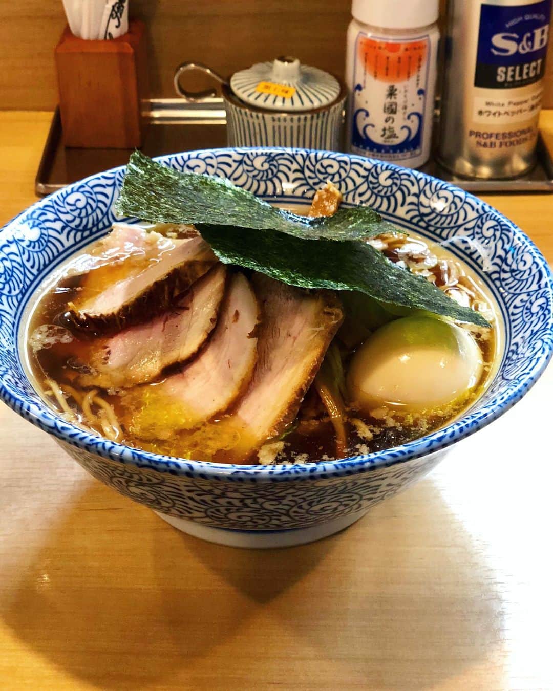 しなしさとこのグルメインスタ