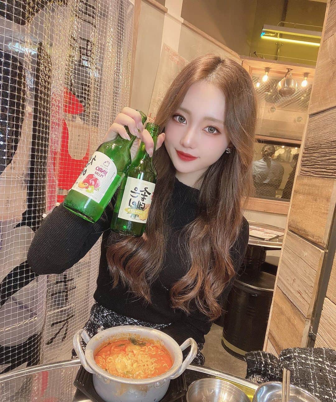 yuukachiさんのインスタグラム写真 - (yuukachiInstagram)「🇰🇷🍽♥️  梅田のESTに新しくできた 韓国料理屋さん行ってきたよ！  おすすめな韓国料理屋さん 教えてくださいってよく言われるから 梅田よく行く人いってみて♥️  📍梅田 EST コッキオ  #韓国料理屋#梅田韓国料理#コッキオ#韓国 #コッキオest店#est#チャミスル#ジョウンデー #韓国ファッション#フードファイター#日韓ハーフ #韓国人風ヘアー#韓国好きな人と繋がりたい」11月25日 21時11分 - yuuka_stagram