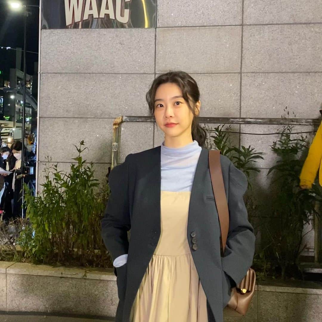 ソジン のインスタグラム：「다들 mbc 나를사랑한스파이 본방사수 해야죠!! 지켜보고있다👀 저도 티비앞으로 갑니다 슝」