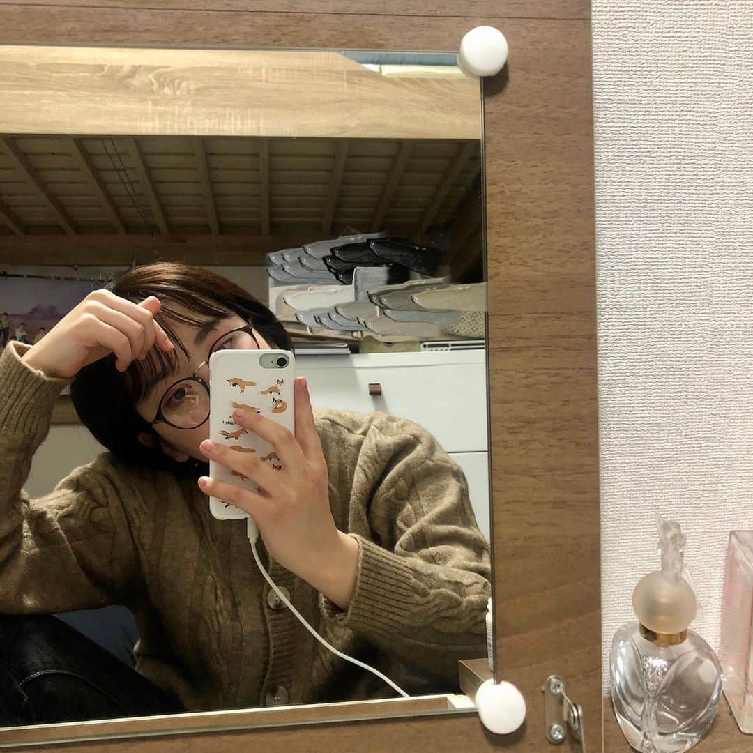 佐藤優萌のインスタグラム：「親指短いのがポイント」