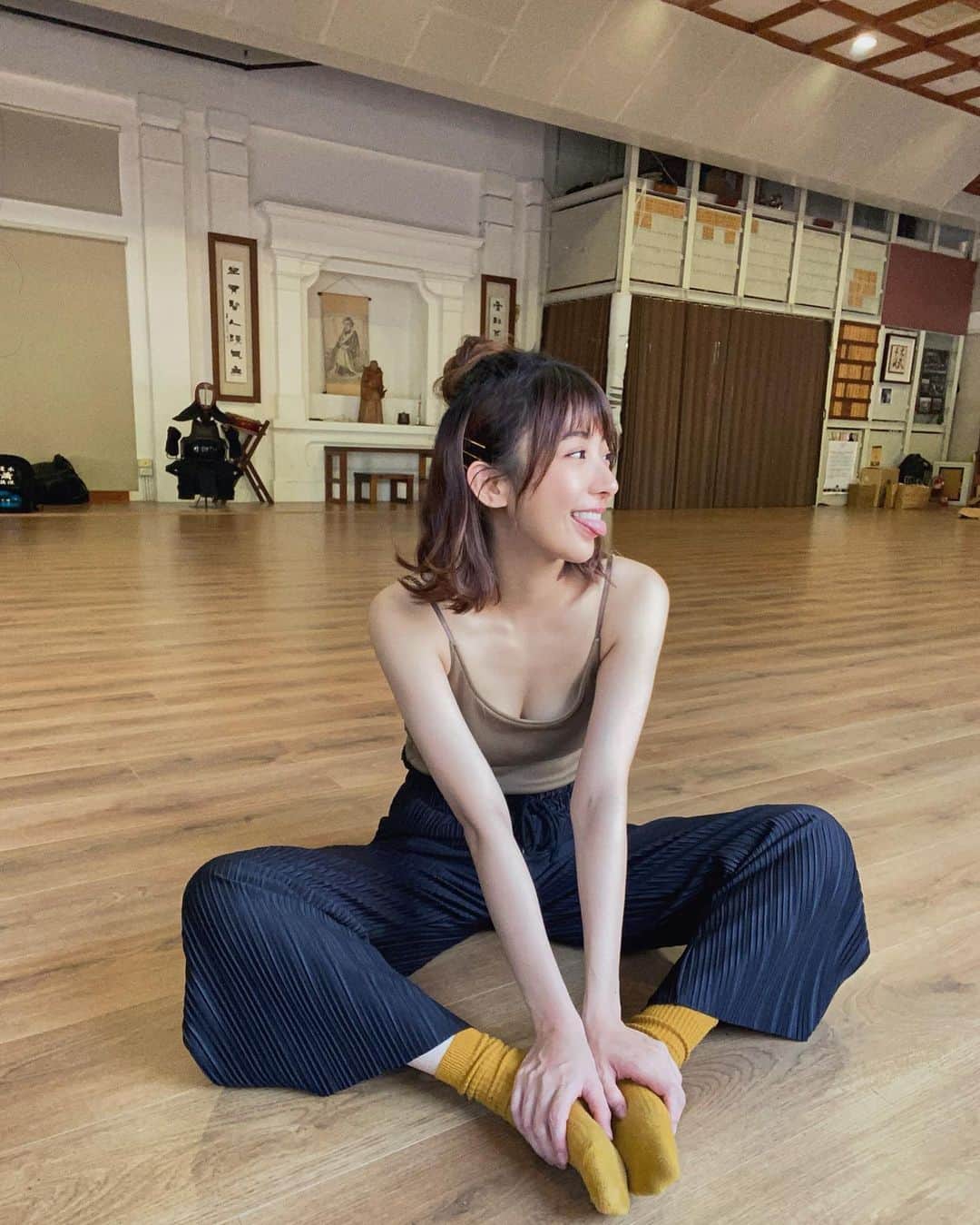 特蕾沙（Teresa）のインスタグラム：「最強劍士是誰？ 反正我私心索隆(不管)  アニメの中で最強の剣士って誰だと思う？  #剣道場」