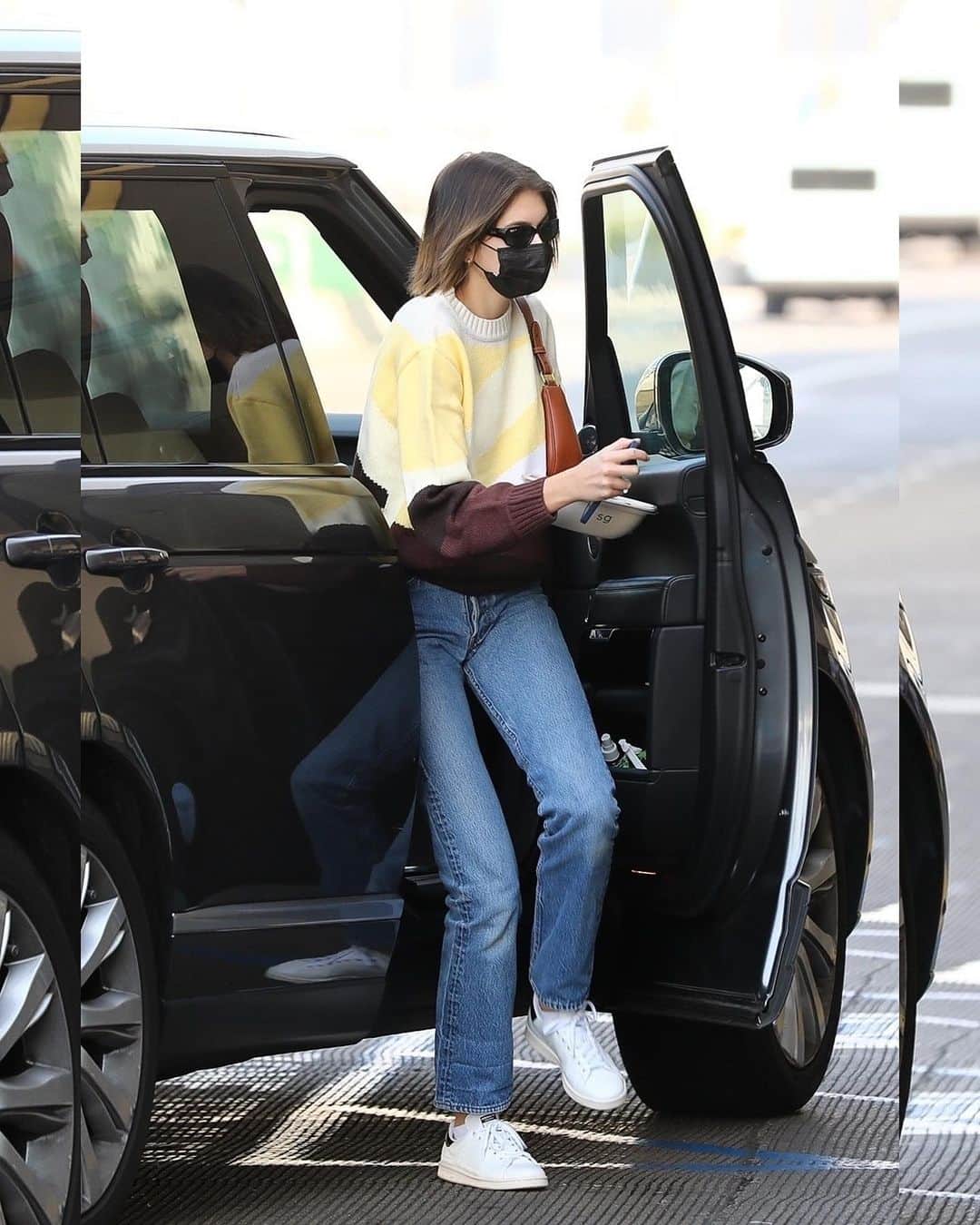 Just Jaredさんのインスタグラム写真 - (Just JaredInstagram)「Kaia Garber wears a cute yellow and brown sweater while getting dropped off at the airport by a friend for a flight in LA  #KaiaGerber Photos: Backgrid」11月25日 14時19分 - justjared