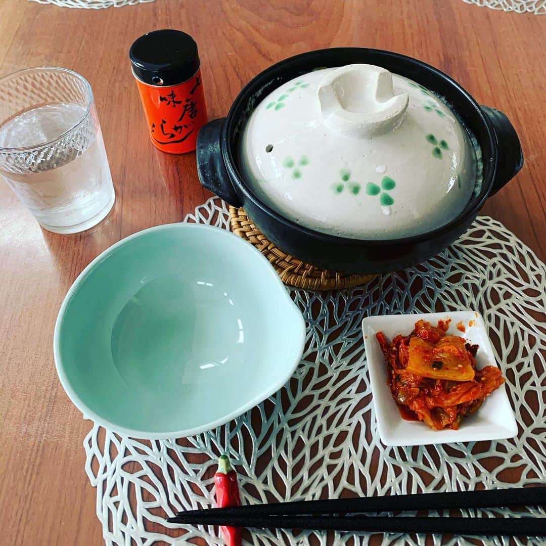 金村義明さんのインスタグラム写真 - (金村義明Instagram)「二日酔い酷い！ リクエスト鍋焼きうどん！ ねこぶだし！」11月25日 14時46分 - yoshiaki_kanemura