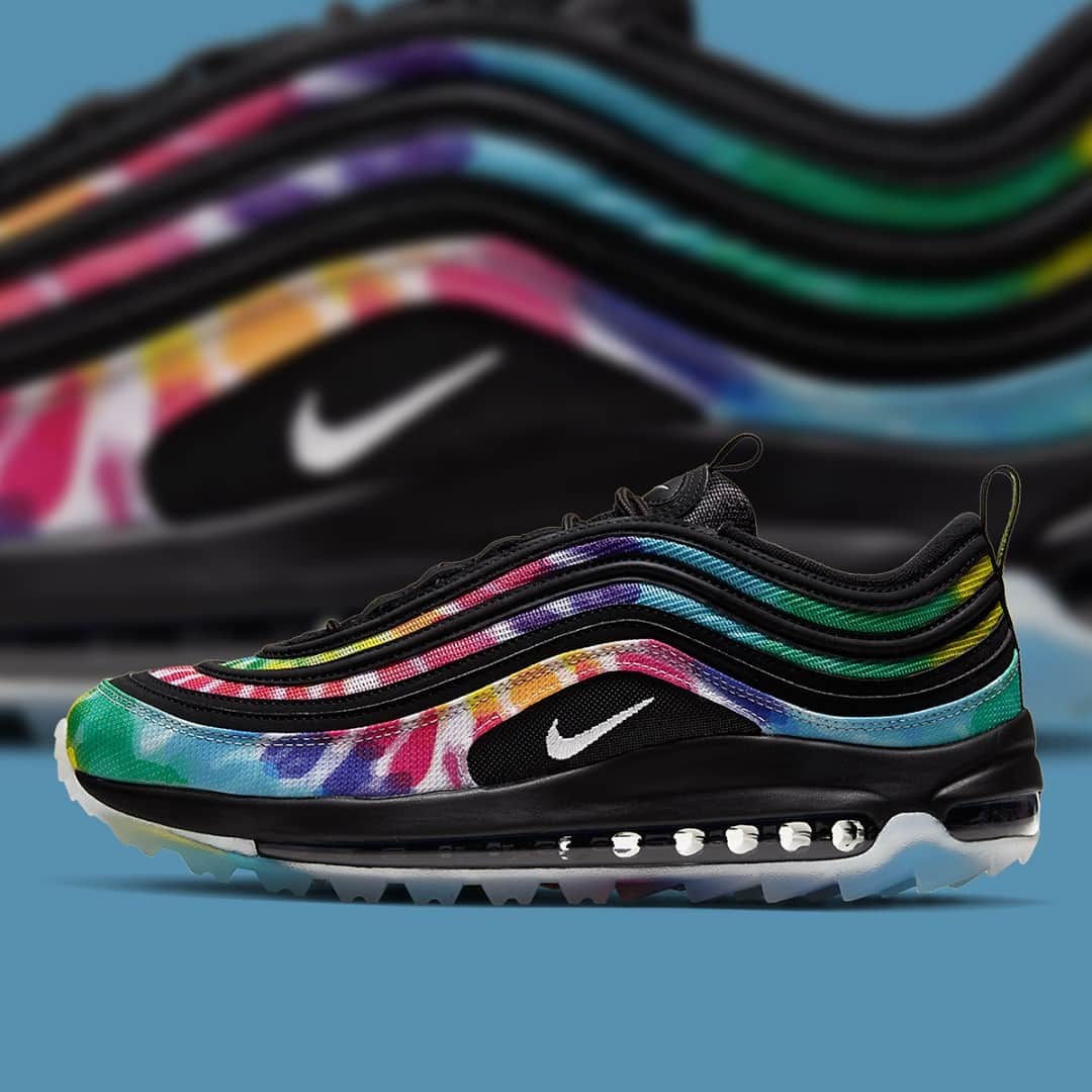 Sneaker Newsさんのインスタグラム写真 - (Sneaker NewsInstagram)「Nike will revisit the "Peace, Love, and Golf" collection with this alternate black version of the Air Max 97 G "Tie Dye". Tap the link in our bio to see the full photo gallery of official images.」11月25日 16時01分 - sneakernews