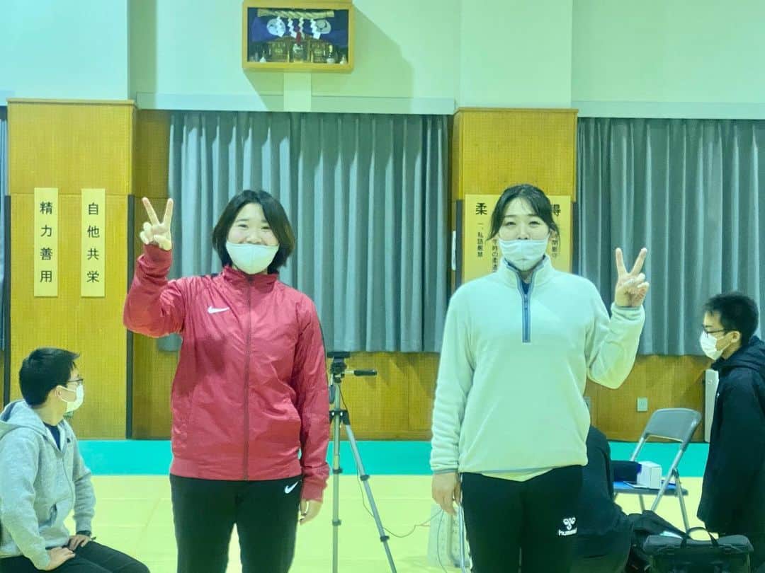 北海道メディカル・スポーツ専門学校のインスタグラム：「ラジオ体操NEO配信日！  難しいことも、わからないこともあるけど、みんなで作り上げています😊  #笑顔が一番 #なんだかんだ楽しい #一緒にがんばろう #スポーツトレーナー学科 #アスレティックトレーナー #パーソナルトレーナー #スポーツデータアナリスト #スポーツを支える #健康管理 #メディスポ #ハイテク #専門学校 #北海道 #恵庭 #運動不足解消 #ラジオ体操でつながろう」