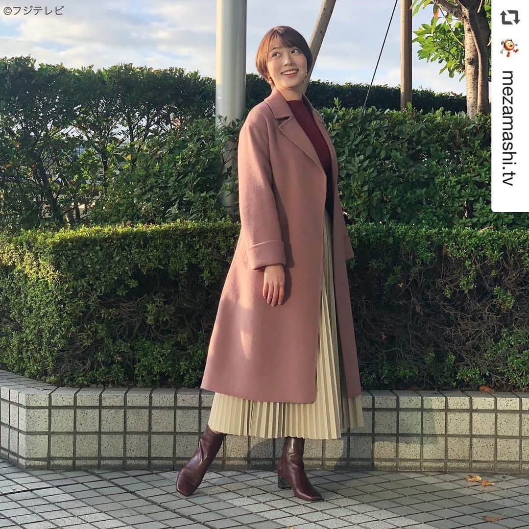 トランテアンソンドゥモードさんのインスタグラム写真 - (トランテアンソンドゥモードInstagram)「いつもありがとうございます🥰❤️❤️❤️  #repost @mezamashi.tv  11月2日（月） ・ ファッション雑誌CanCamとコラボした お天気コーナー「きょう何着て行く？」 阿部華也子の毎日のコーデを紹介♪ ・ 【きょうのコーデ】 コート→#31sonsdemode ２万5000円 ニット→#MEWSREFINEDCLOTHES 3900円 スカートearthmusic&ecology 3990円 靴→#ダイアナ　２万3500円 ピアス→#AMERICANHOLIC 1490円 ・ 【コーデのポイント】 定番のプリーツスカートをフェイクレザー素材で新鮮にアップデート✨ リッチ感もプラスされて今っぽい上品な着こなしが完成します💁🏻‍♀️ こっくりボルドーのニットを合わせて秋ムードを楽しみましょう🍁 ・ #めざましテレビ #きょう何着て行く？ #阿部華也子 #今日のコーデ#コーデ #CanCam #今日のファッション#ootd #きょう何着て行く？は月〜金朝6時22分ごろ放送！」11月25日 16時14分 - 31sonsdemode