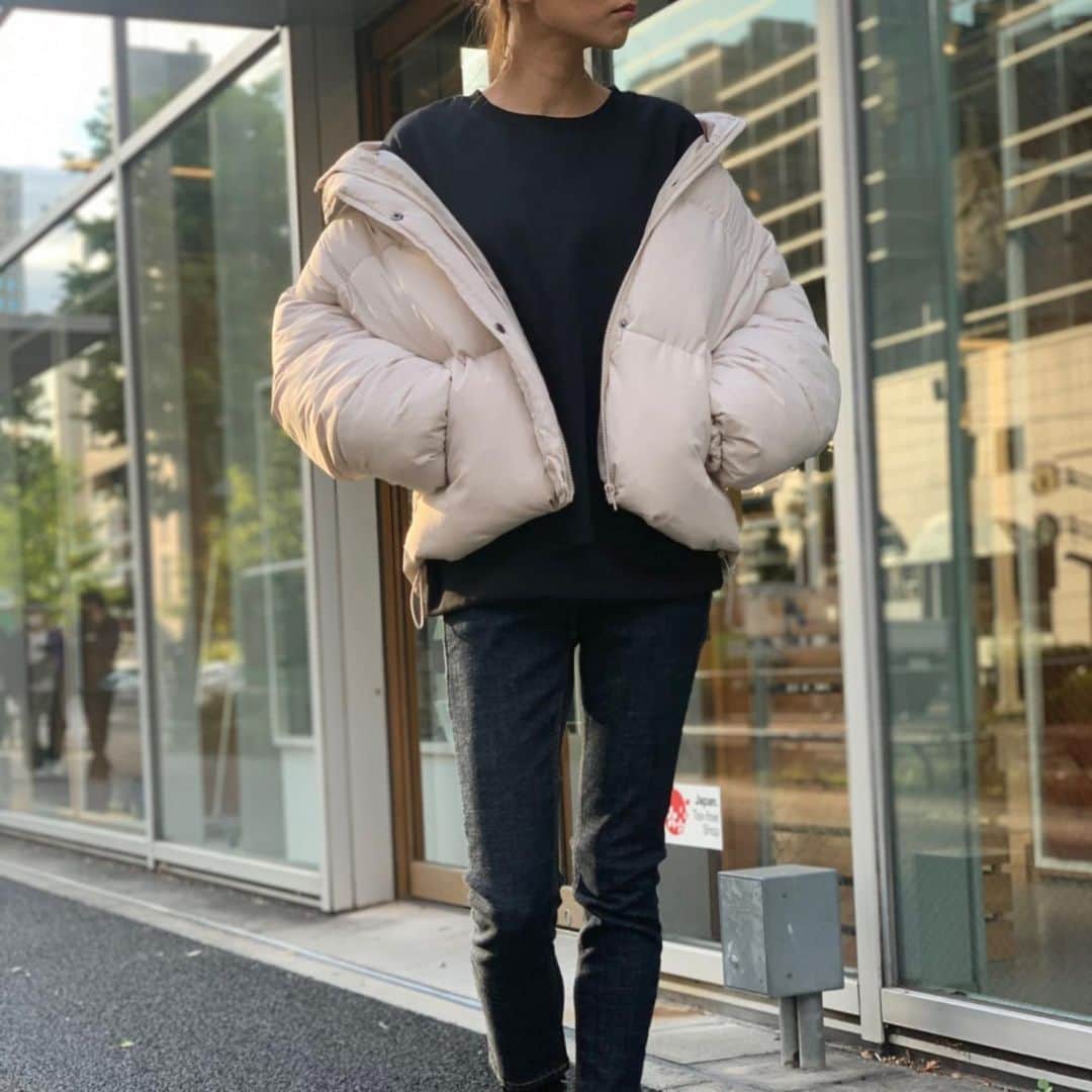 DelyleNOIR_officialさんのインスタグラム写真 - (DelyleNOIR_officialInstagram)「ボーリューム感のあるシルエットが可愛い♪﻿ ﻿ あったかもこもこの中綿エコダウンで、﻿ 軽くて暖かいのが魅力です♪﻿  ﻿ 一一一一一一一一一一一一一一一一一一一一一一一﻿ ﻿ ◆ 【DELYLE】エコダウンフードブルゾン﻿ 　¥5,940﻿ ﻿ 一一一一一一一一一一一一一一一一一一一一一一一﻿ ﻿ こちらの商品はZOZOTOWNで購入頂けます。﻿ @delyle_official TOPのURLからチェック✔️﻿ ・﻿ ・﻿ #delylenoir #delyle﻿ #2020aw #fashion」11月25日 16時58分 - delylenoir_official