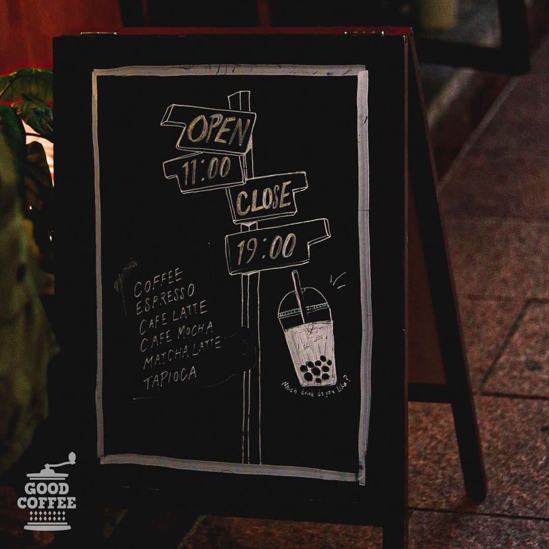 goodcoffeemeさんのインスタグラム写真 - (goodcoffeemeInstagram)「. ☕️ Good Coffee Crew Recommend Shop Info ☕️  【TAY COFFEE STAND (@taycoffeestand) / 高知・高知市】  GC Crew：@tokyocoffeewalker 「高知市の帯屋町商店街の路地裏にある、高知を代表する小さなコーヒースタンド。  ”空間・サービス・人が揃う6畳の空間に”をコンセプトに、心地よい空間と気持ちのよい接客をいつも提供してくれる、誰からも愛されるテイクアウト専門の珈琲店。  四国に住まれている方や、四国に旅行される方は是非一度行ってみてください。」  — 📍高知県高知市帯屋町2-1-16 🕘11:00～18:30 定休日：水曜日＋不定休 —」11月25日 17時00分 - goodcoffeeme