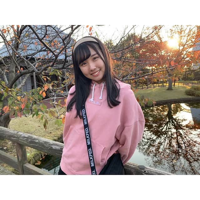 古舘葵さんのインスタグラム写真 - (古舘葵Instagram)「後ろの紅葉が綺麗だった☺️🍁」11月25日 17時54分 - aochan0810_ngt48