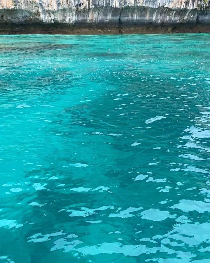 キンバリー・アン・ウォーテマス・ティアムシリのインスタグラム：「Natural colors 🌊 @andamanpassion」