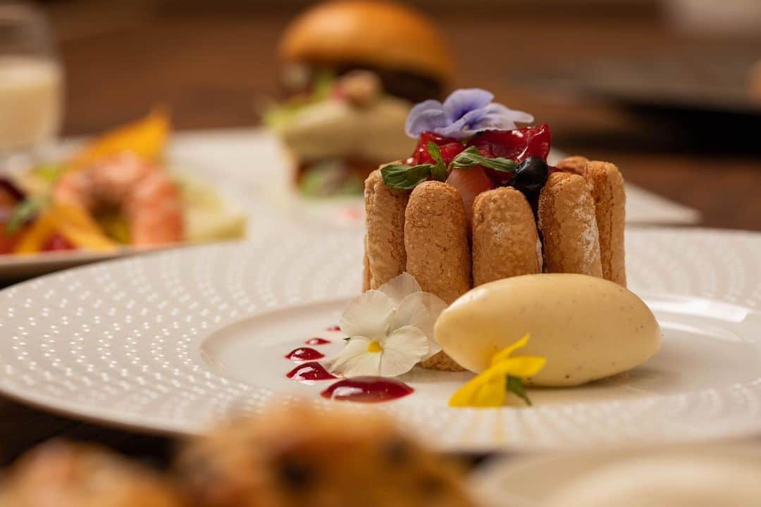 Table 9 TOKYO のグルメインスタ