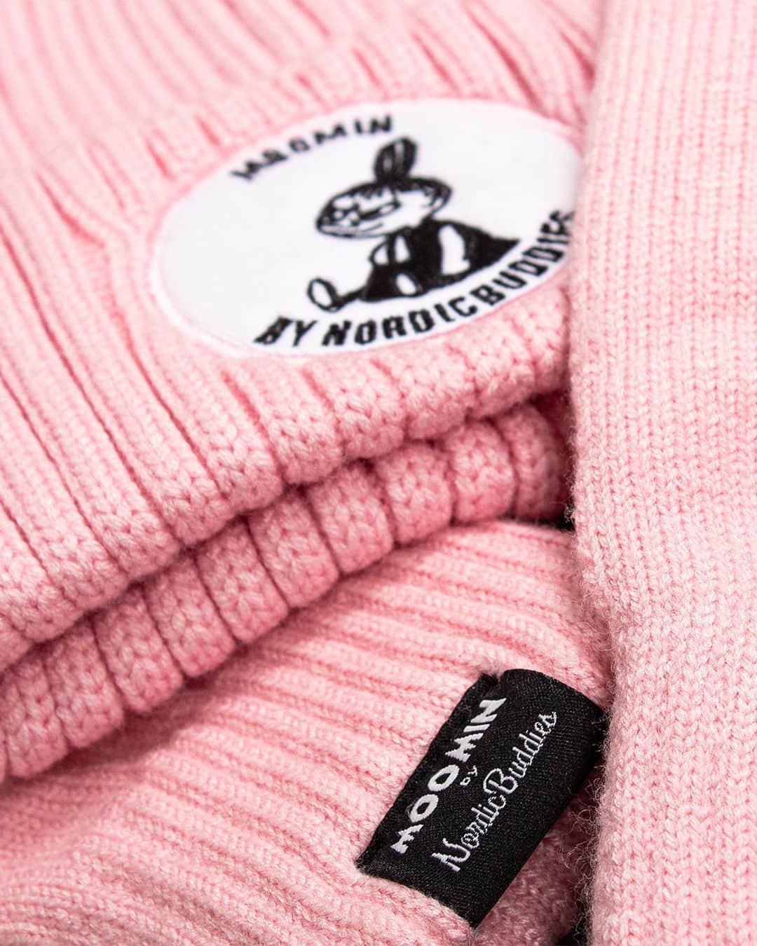 ムーミンさんのインスタグラム写真 - (ムーミンInstagram)「The Moominous Winter Collection by @nordicbuddies is in stock!😍 Soft, cute and perfect for the season!❄️⛄️ Shop on 👉 moom.in/nordicbuddies  #moomin #moominofficial #nordicbuddies #moomincom #moominshop」11月25日 18時40分 - moominofficial