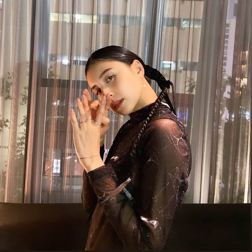 ラブリのインスタグラム：「・ VOGUE CHANGE talk session  @voguejapan   Tops @yohei_ohno  Styling @tsuyoshikurata  Hairmake @rei_fukuoka」