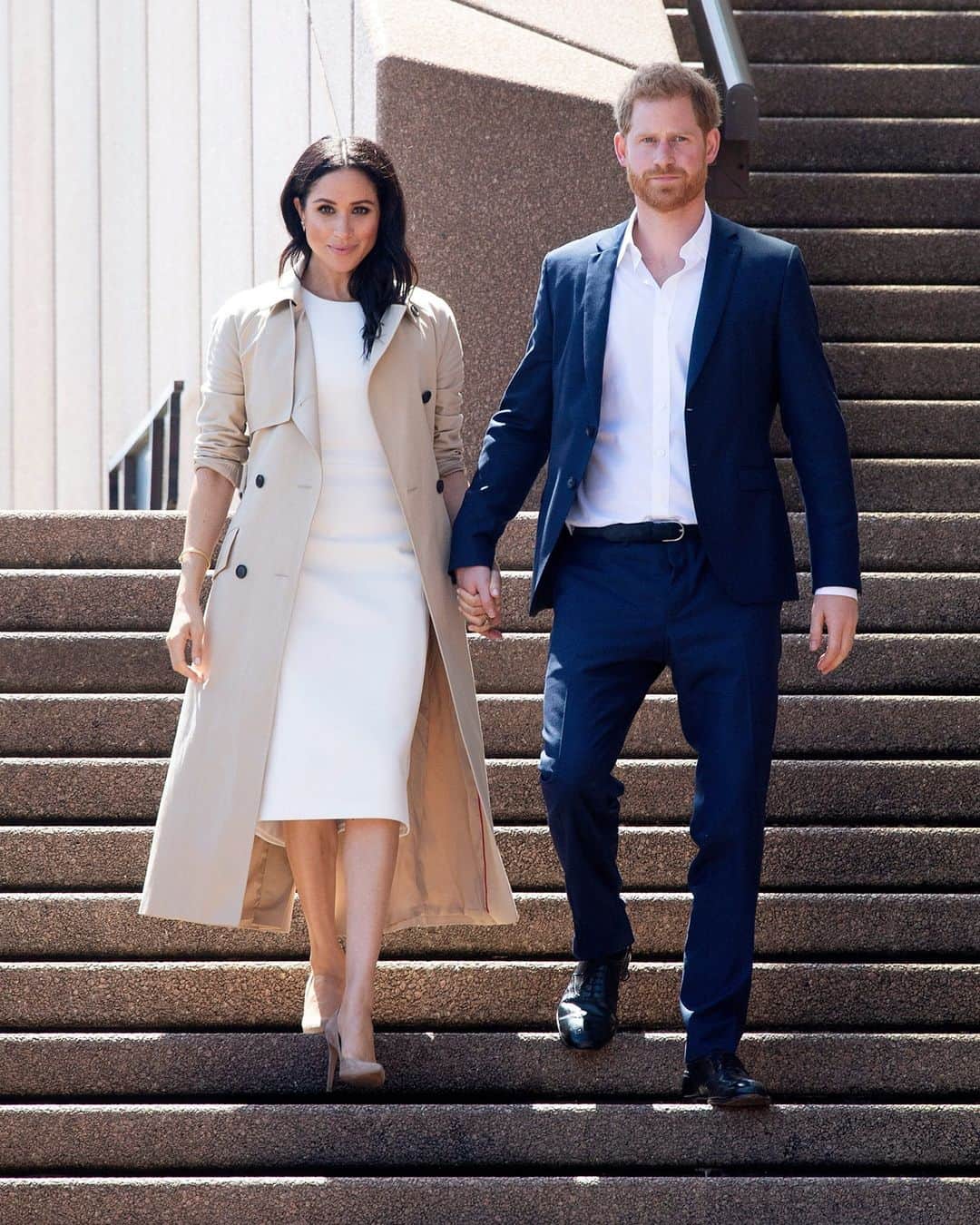 British Vogueさんのインスタグラム写真 - (British VogueInstagram)「“I knew, as I clutched my firstborn child, that I was losing my second.” The Duchess of Sussex has shared a heartbreaking account of losing the baby she and her husband Prince Harry were expecting earlier this year. “Losing a child means carrying an almost unbearable grief, experienced by many but talked about by few,” she wrote, in an op-ed for the @NYTimes. In shedding light on the taboo of pregnancy loss – about 10 to 20 in 100 pregnancies end in miscarriage – Meghan adds her voice to a small but mighty group of women in the public eye who are helping to end the stigma of talking about losing a child – and grieving openly. Click the link in bio for more on the story.」11月25日 18時45分 - britishvogue