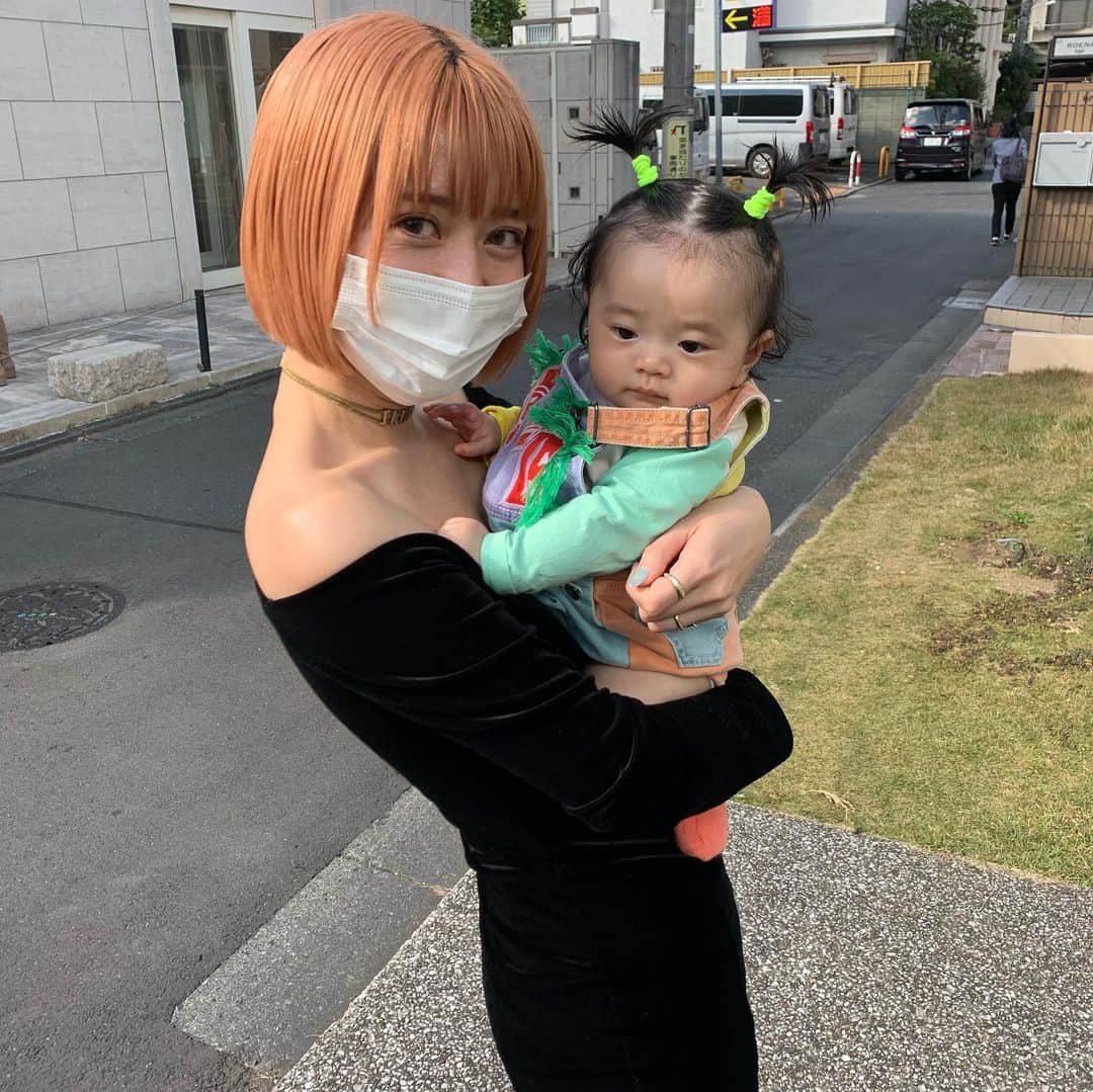 漆川由佳さんのインスタグラム写真 - (漆川由佳Instagram)「念願だった奈良さん、神能さんに抱っこしてもらえて本当嬉しかったです😭🙏🏻✨ありがとうございました🙇🏻‍♀️🙇🏻‍♀️🙇🏻‍♀️ ナナコに髪キレイにしてもらって久々に梅、カナ、大鶴、アサワ達にも久々会えて話せてとってもいい日だった🥰✨ありがとう💖💖💖」11月25日 18時58分 - shitsukawayuka