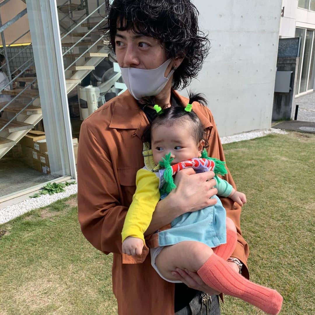 漆川由佳さんのインスタグラム写真 - (漆川由佳Instagram)「念願だった奈良さん、神能さんに抱っこしてもらえて本当嬉しかったです😭🙏🏻✨ありがとうございました🙇🏻‍♀️🙇🏻‍♀️🙇🏻‍♀️ ナナコに髪キレイにしてもらって久々に梅、カナ、大鶴、アサワ達にも久々会えて話せてとってもいい日だった🥰✨ありがとう💖💖💖」11月25日 18時58分 - shitsukawayuka