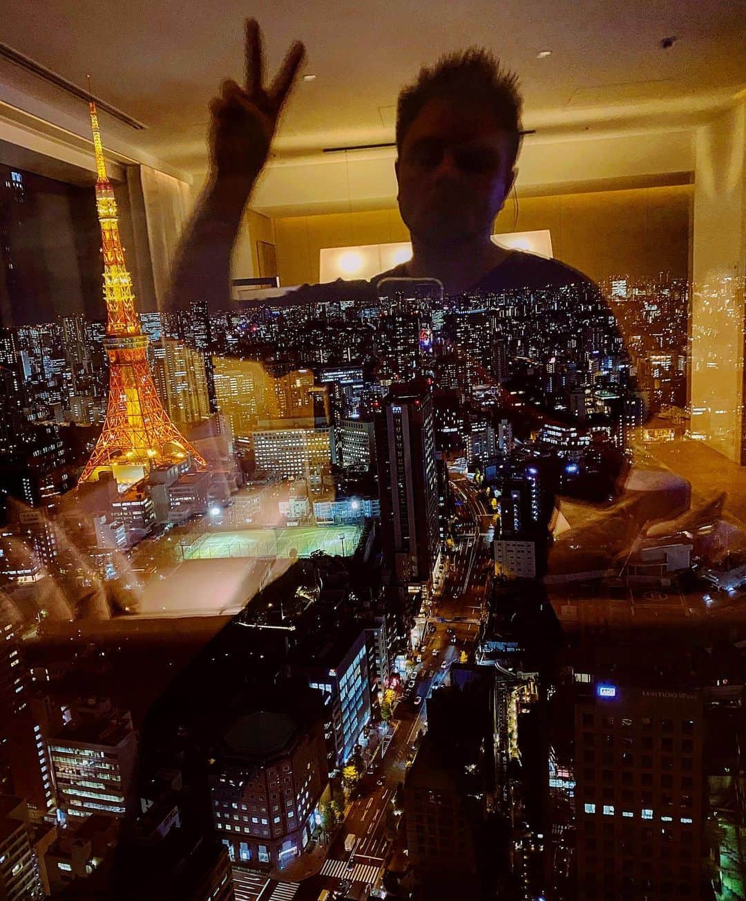 東京DANDYのインスタグラム：「Hometown staycation #Tokyo   #TokyoEDITIONToranomon #東京エディション虎ノ門  #staycation #ステイケーション」