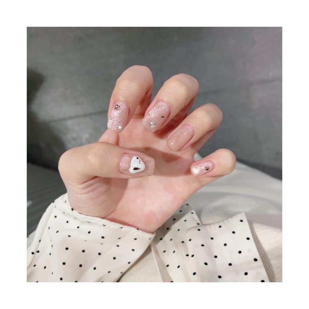 東城陽奏のインスタグラム：「ひさびさにちゃんとネイルした💅やっぱりテンション上がるね！ 🐶つけてもろた🐶」