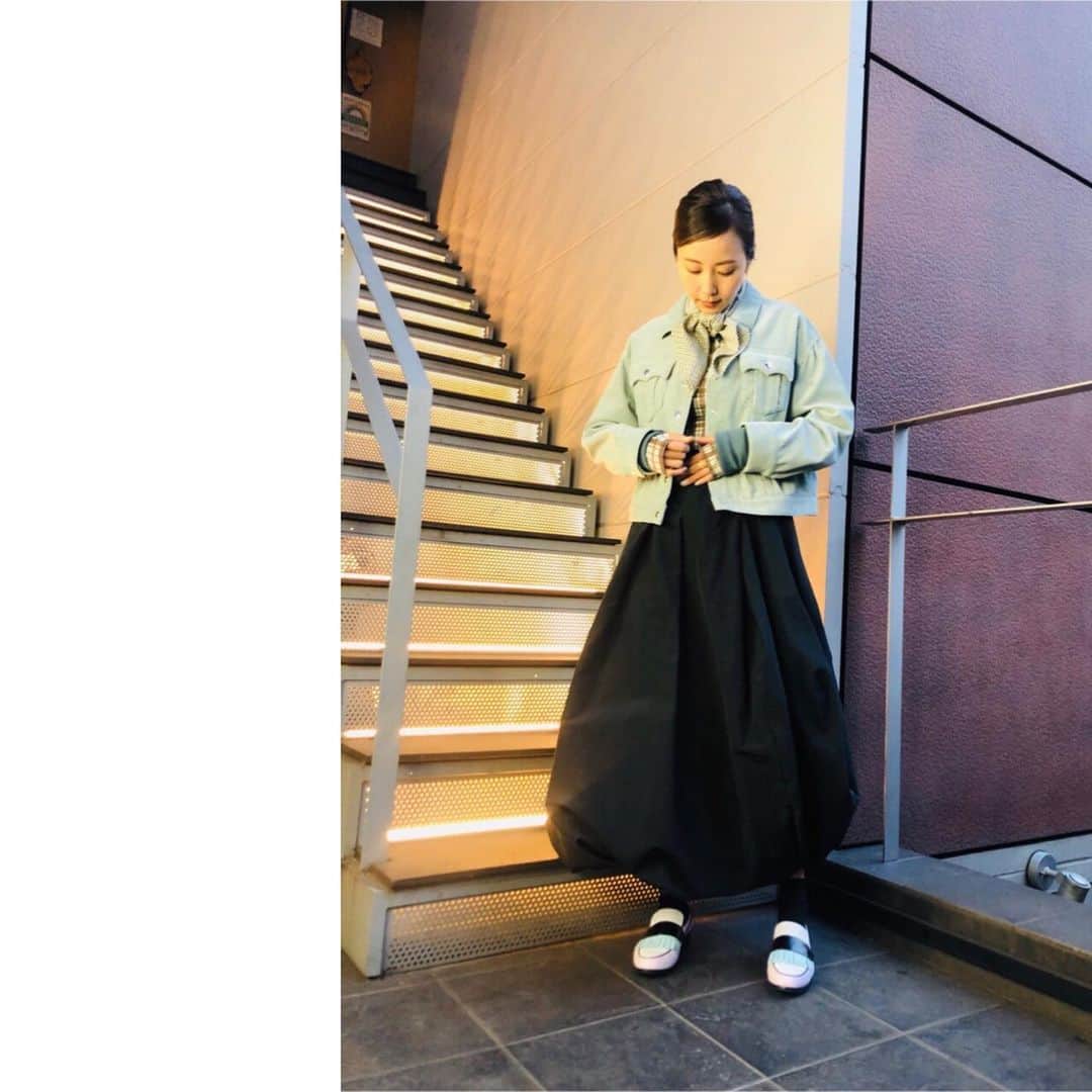 木南晴夏さんのインスタグラム写真 - (木南晴夏Instagram)「明日の #櫻井有吉THE夜会 さんに またまたお邪魔してきました。  衣装がきゃわだった😍」11月25日 19時44分 - kinamitopan