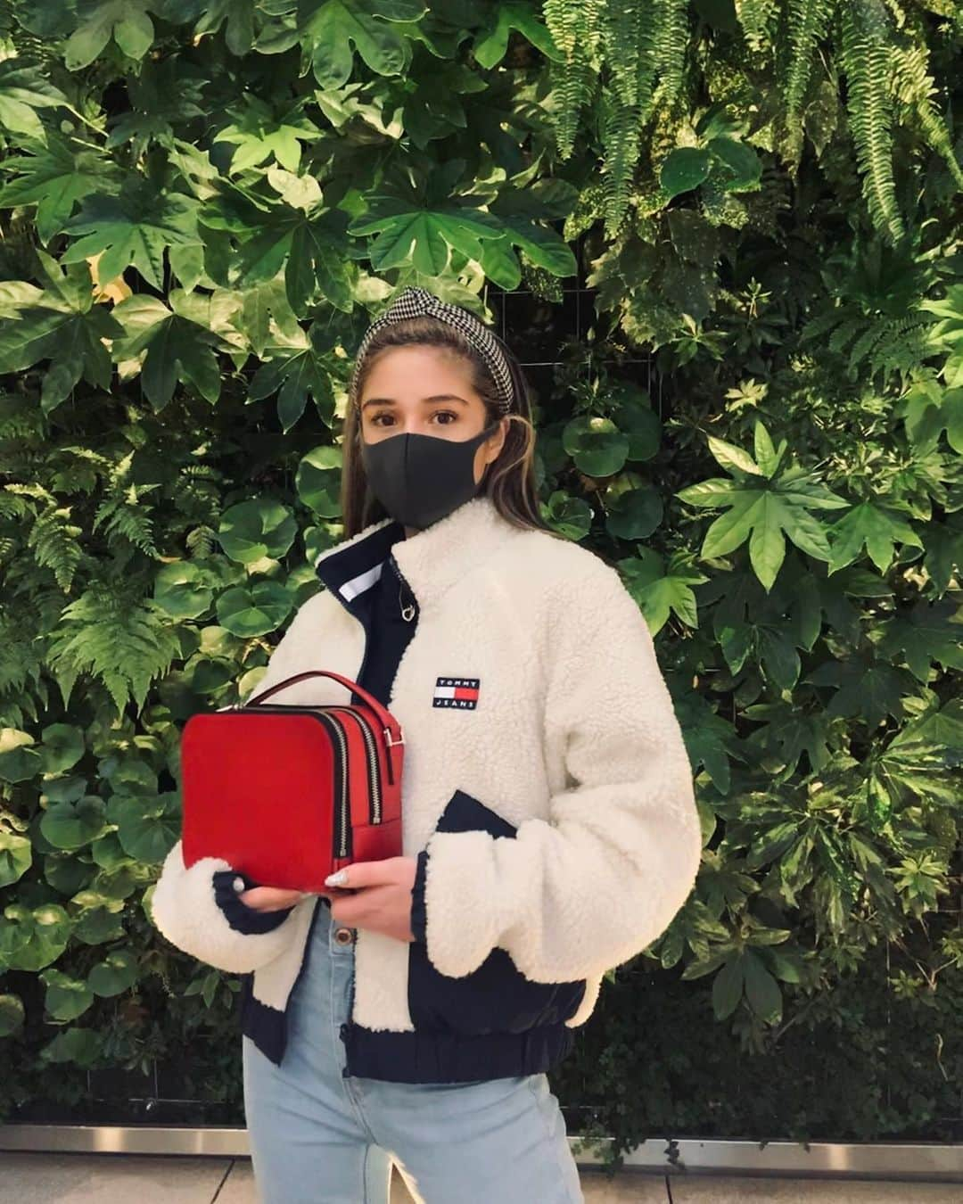 Takiさんのインスタグラム写真 - (TakiInstagram)「My new bag from @epoi_official ❤️ ありがとうございました💕 🙏🏻❣️ @lydia_creativeagency & @minakolydiahonda ❣️🙏🏻  Jacket from @tommyjeans 🤓」11月25日 19時50分 - taki_faky