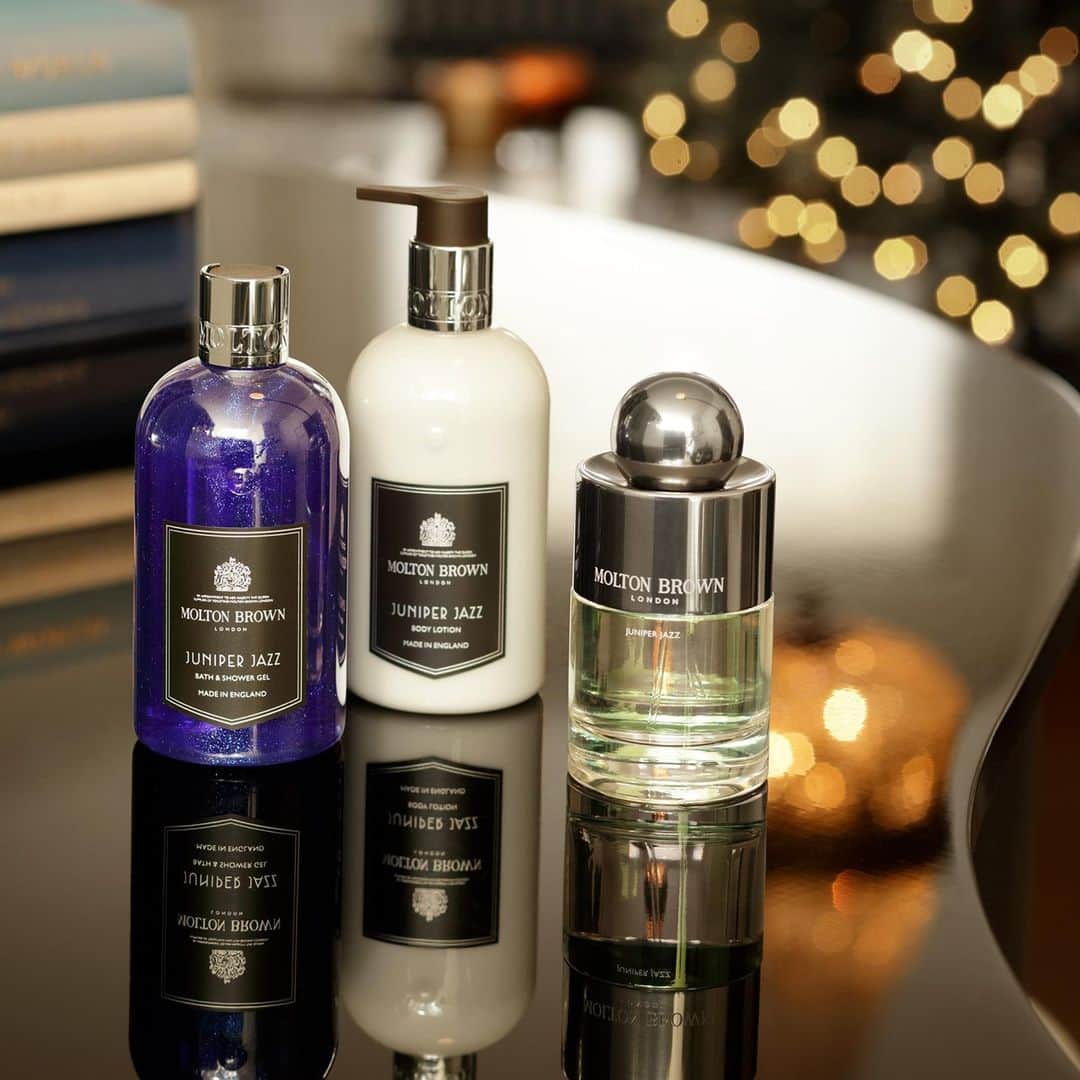 モルトンブラウンのインスタグラム：「Have you explored limited edition Juniper Jazz yet? An ode to the Roaring Twenties, our gin-soaked fragrance is perfect for festive celebrations.」