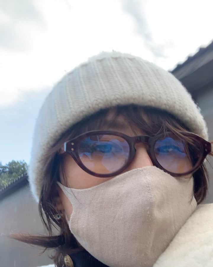 風間ゆみえのインスタグラム：「唐津、加唐島  45000本の藪椿が自生している島へ」