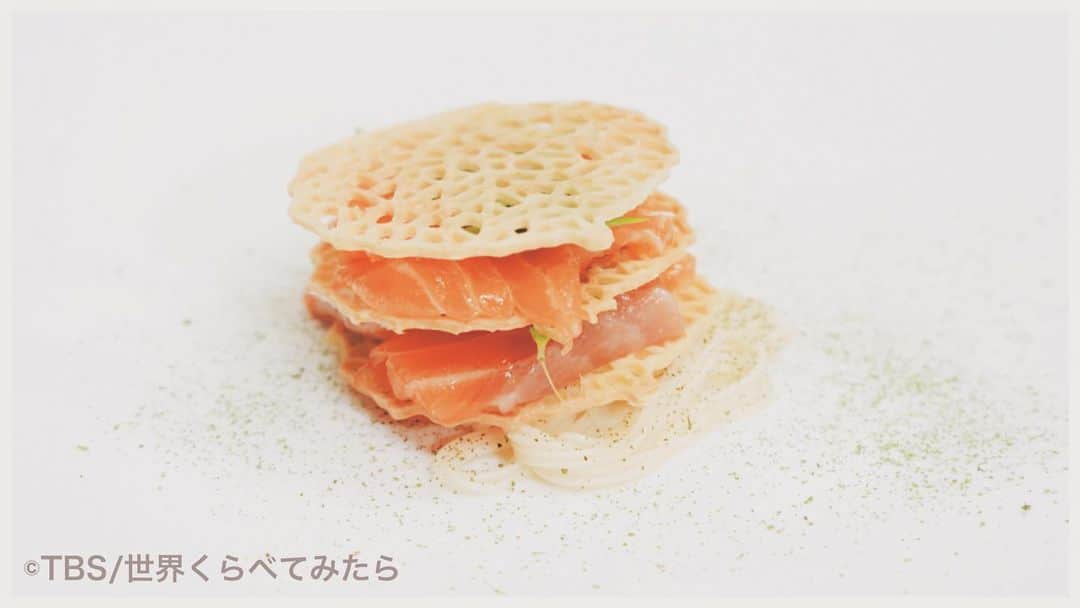 TBS「世界くらべてみたら」さんのインスタグラム写真 - (TBS「世界くらべてみたら」Instagram)「世界で「突然、日本の食材を渡したらどんな料理になる？」をくらべてみたら？  イタリア🇮🇹 『そうめんとサーモンのミルフィーユ』  公式YouTubeにてレシピ公開中‼️  https://youtu.be/OKxPpyTw4YI  #サーモン #ミルフィーユ #アレンジレシピ #せかくら #TBS」11月25日 20時33分 - sekakura_tbs