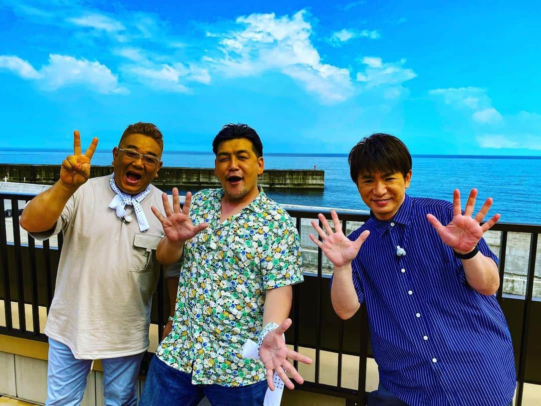 濱口優さんのインスタグラム写真 - (濱口優Instagram)「「今やってす」 #NHK #サンドのお風呂いただきます  #サンドウィッチマン」11月25日 20時45分 - hamaguchi_masaru