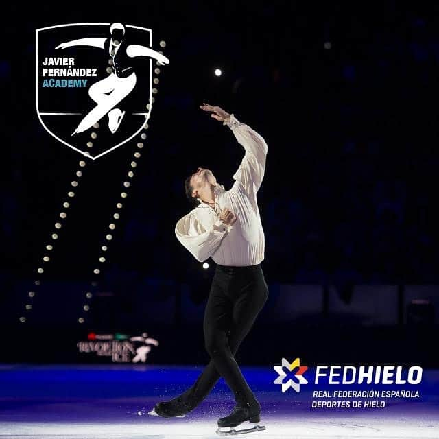 ハビエル・フェルナンデスのインスタグラム：「🔈¡Traigo más noticias! 😀 Estoy encantado de comunicaros que vamos a empezar a trabajar con @fedhielo ⛸️Impulsaremos el patinaje artístico nacional con jornadas de tecnificación por toda España 💪🏼Tenéis toda la información en los perfiles de la Real Federación Española de Deportes de Hielo 👏🏼 ¡Nos vemos pronto! 👋🏼  ——  🔈Good news! 😀 I'm excited to tell you that we are going to start working with @fedhielo ⛸ We are going to promote figure skating with daily technifications around Spain💪🏼 You will find all the information in the official accounts of the Spanish Ice Sports Federation 👏 See you soon! 👋🏼  #JFACADEMY」