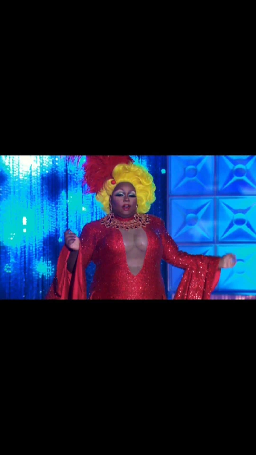 アレックス・ニューウェルのインスタグラム：「Madam That Bitch!!!」