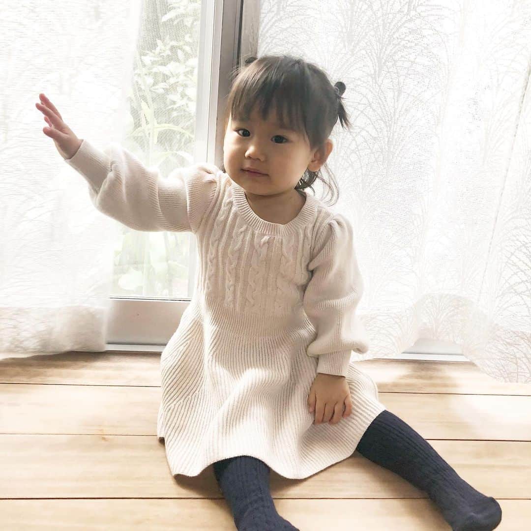 益田麻衣のインスタグラム：「ワンピースにくまさんタイツ♡  #gapベビーモデルコンテスト #gapガール #ブラナンクラブ」