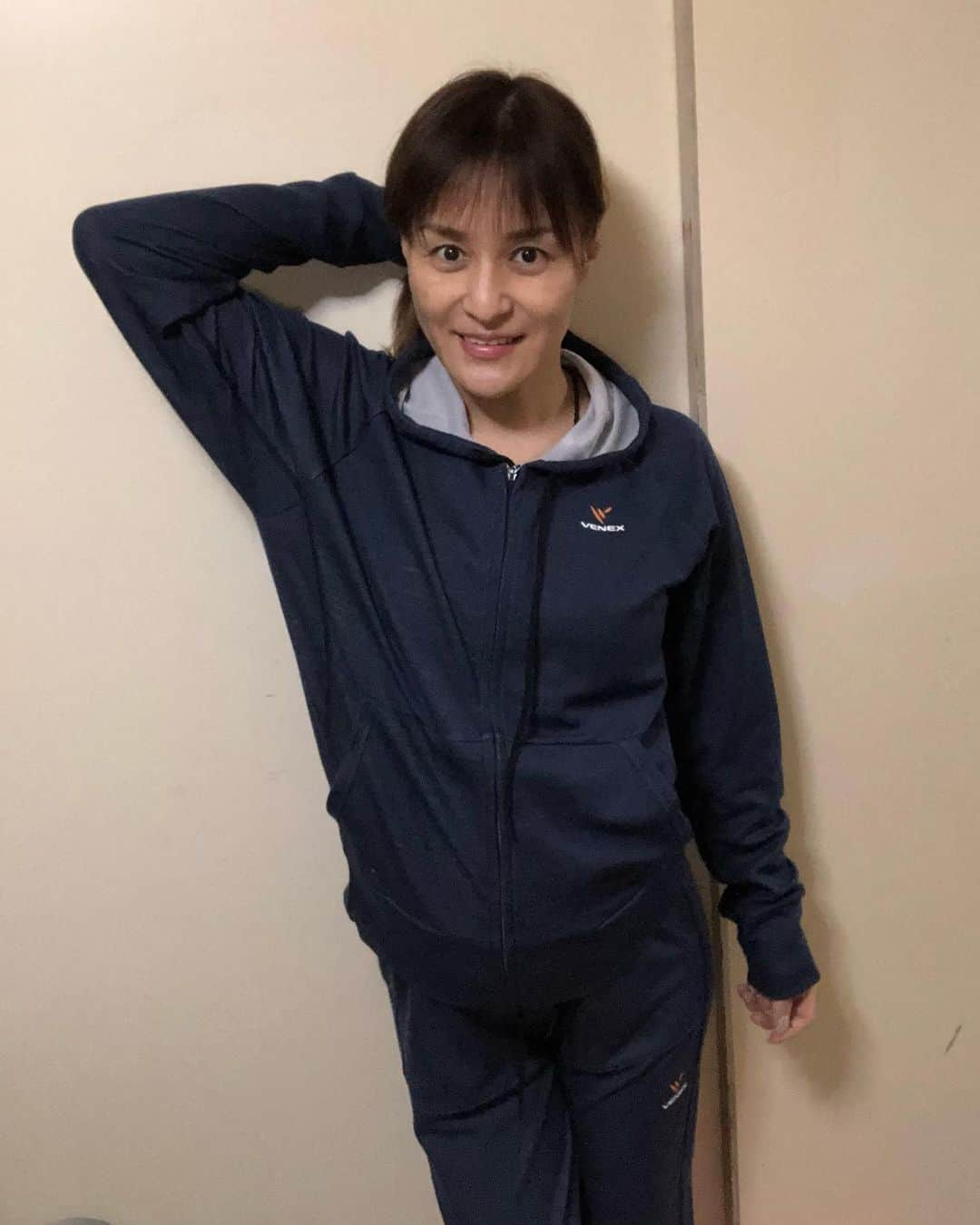 山田よう子さんのインスタグラム写真 - (山田よう子Instagram)「ベネクスさんから素敵な商品が届きました〜‼️めちゃくちゃ着やすいし，あったかい〜　これオススメ‼️ 今ではベネクスユーザーアンバサダーもやらせていただいてます‼️ 皆さん‼️睡眠は大事です‼️ベネクスを着てリラックス睡眠して下さいッ #ベネクス　#睡眠　#大事　#リラックス　#あたたかい  #着やすい　#アンバサダー」11月25日 22時40分 - yoko__yamada