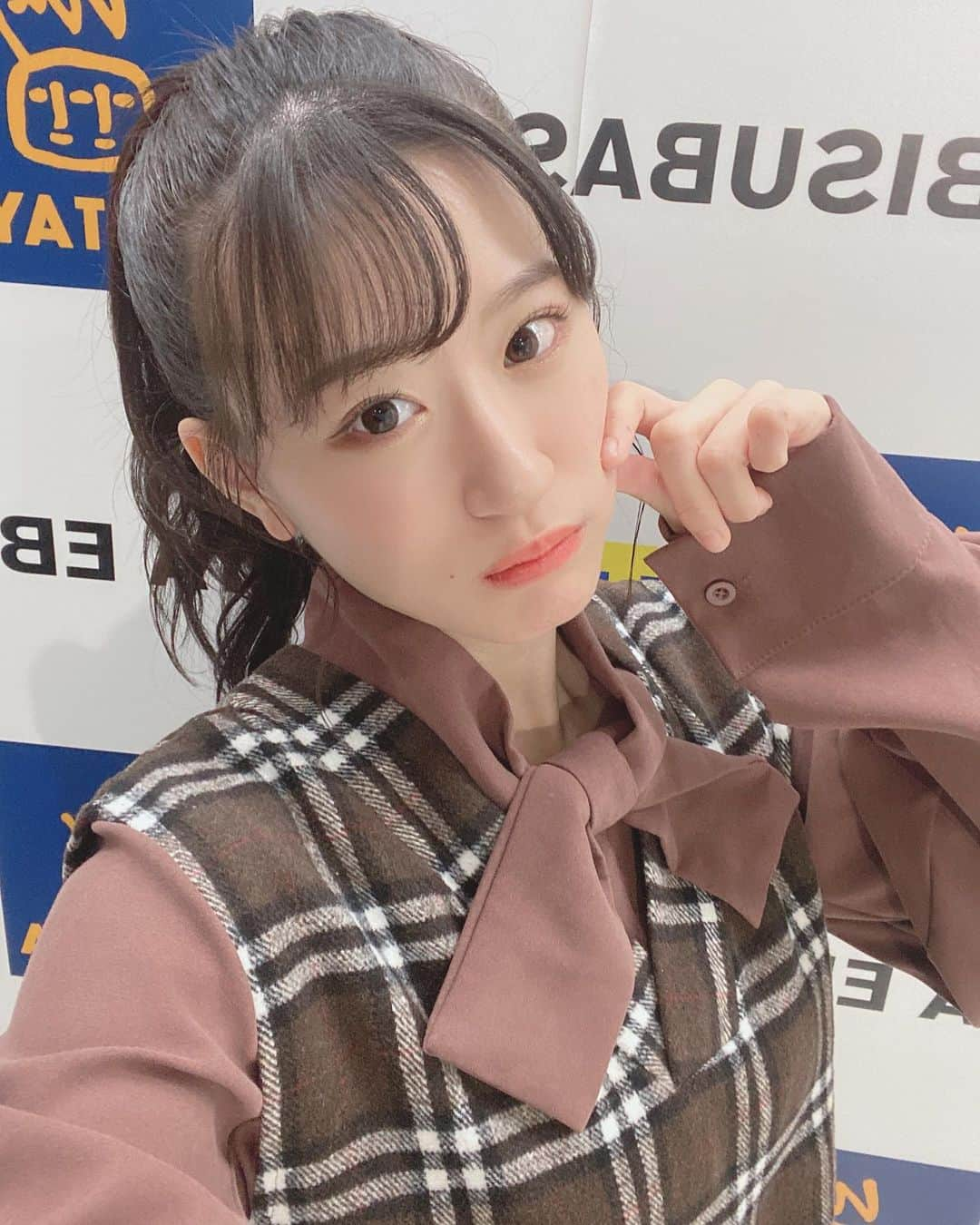 上西怜さんのインスタグラム写真 - (上西怜Instagram)「⠀ ⠀ 今日の私服です＾＾ ⠀ ⠀ リボンがお気に入りですっ そして、ポストカードもちらっと😉 ⠀ ⠀ ⠀ ⠀」11月25日 23時47分 - jonishi_rei