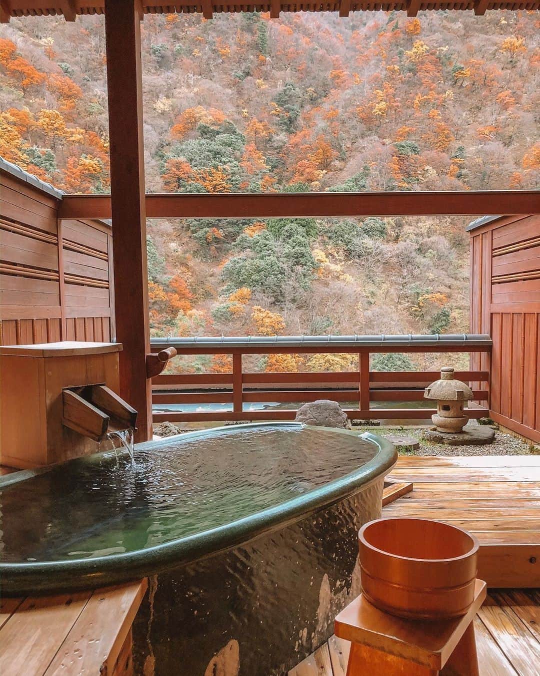 DHC Skincareさんのインスタグラム写真 - (DHC SkincareInstagram)「What's your favorite way to upgrade your selfcare ritual? We love to recreate a soothing onsen experience at home to relax, reset, and restore 🧖‍♀️ Here's how:  ✨ Set the stage. Run yourself a hot bath (or shower!), add a few drops of eucalyptus essential oils, and pamper yourself with luxurious body scrubs and oils. ✨ Give yourself a long facial massage with Deep Cleansing Oil. Start from the bottom of your face and move upwards in small, circular motions to release tension in facial muscles. ✨ Use your favorite Double Moisture duo to give your skin the beneficial ingredients it needs for a healthy, balanced glow. ✨ Give your hands some love. Massage Olive Virgin Oil into your cuticles (and other dry areas that need some extra love) and finish with Olive Hand Cream.  Don't forget to shop, save, and create your own onsen experience at home during our Cyber Week event! Save 25% on all purchases on DHCcare.com ☝️   📸: @elsa_grillepain」11月25日 23時49分 - dhcskincare