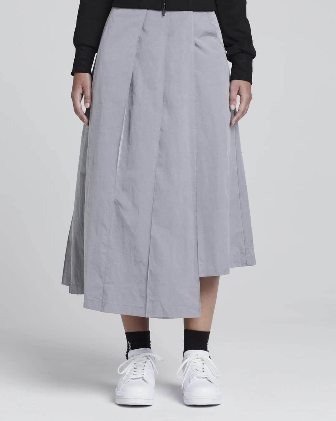 ワイスリーのインスタグラム：「Y-3 Track Skirt. Y-3 Fall/Winter 2020 Collection. --- #adidas #Y3 #YohjiYamamoto Discover the collection at adidas.com/y-3」