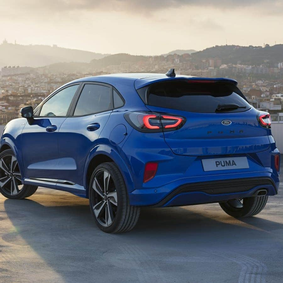 アリソン・バン・アイトバンクさんのインスタグラム写真 - (アリソン・バン・アイトバンクInstagram)「Are you also in love with the new Ford Puma? Make sure you visit www.ab-automotive.be to check out this amazing car! 😍」11月26日 0時17分 - alison_van_uytvanck