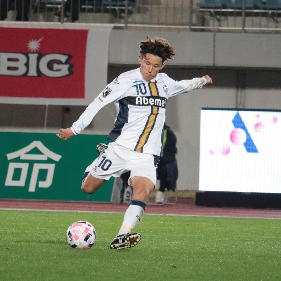 FC町田ゼルビアさんのインスタグラム写真 - (FC町田ゼルビアInstagram)「フォトギャラリー📸⚽️ ﻿ ● 町田 0 - 3 徳島 ﻿ #ノリエガエリック #髙江麗央 #岡田優希 #酒井隆介 #佐野海舟 #ジョンチュングン #平戸太貴 #水本裕貴 #奥山政幸 #福井光輝  #FC町田ゼルビア #zelvia #Jリーグ #サッカー #スポーツ #soccer #football #JLeague #町田﻿ #鳴門･大塚スポーツパークポカリスエットスタジアム」11月26日 0時27分 - fcmachidazelvia