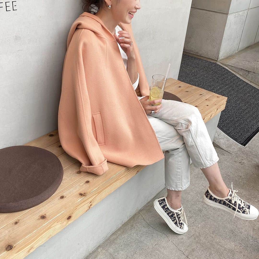 Keikooooooのインスタグラム：「コーデ♡ @stunninglure のコート初おろし‼︎ やっぱりこの色にして正解ーーーー‼︎😚😚😚🧡 . outer @stunninglure #stunninglure denim @stunninglure shoes @dior #dior inner @ozoc_c4 #ozoc_c4」