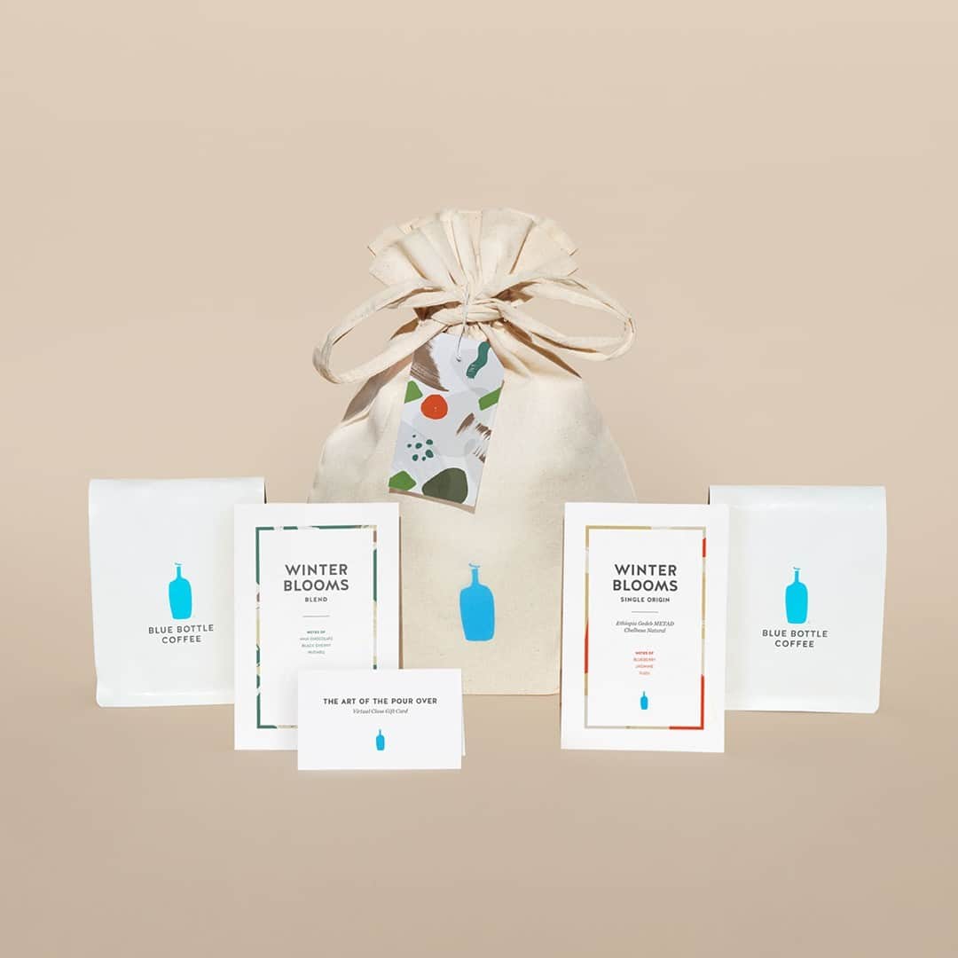 Blue Bottle Coffeeのインスタグラム：「We wanted to take a moment to express our deep gratitude to our guests and our communities. You inspire us to raise the bar every day. As our way of saying thank you, please enjoy free shipping on all online orders all week, today through Tuesday, December 1.」