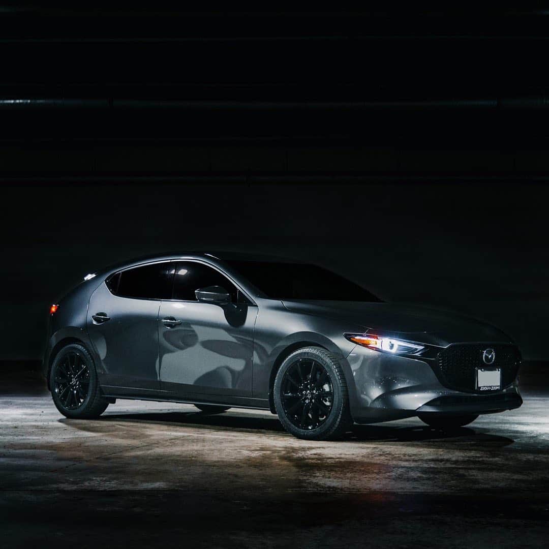 MAZDA Canadaのインスタグラム：「A little fan feature inspiration for today’s #wallpaperwednesday. Thank you to John for the submission. 📸: @kollexion.ca」