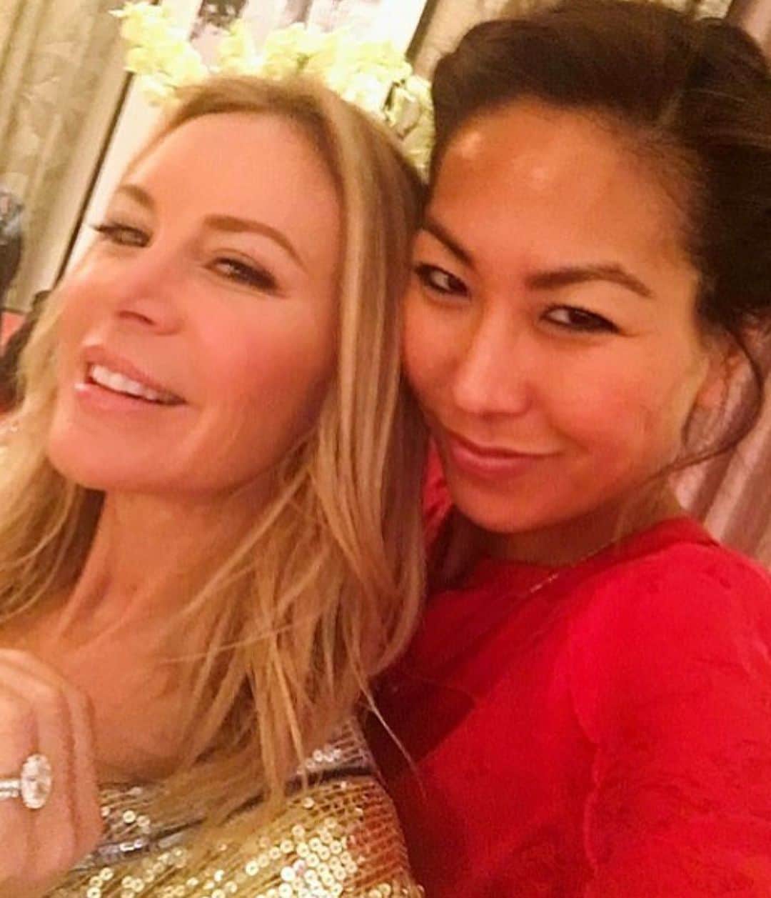 NINA PARKのインスタグラム：「The Queen‘s Bday 👑🎉 @mrshilfiger」