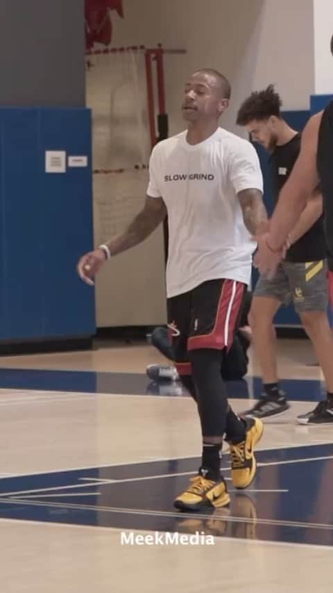 アイザイア・トーマスのインスタグラム：「🏀: @jlawbball  🎥: @meek_media」