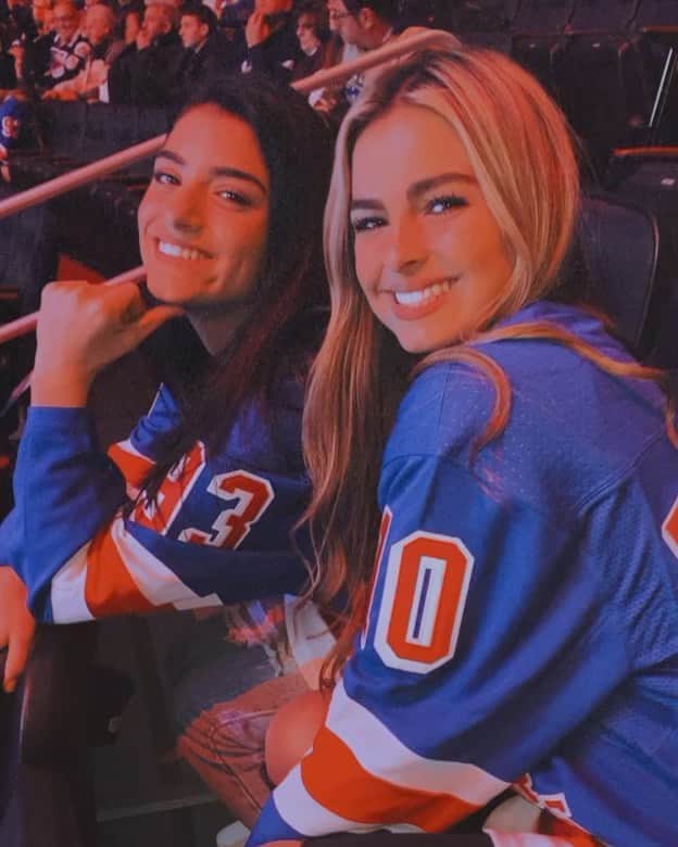 Bryant Eslavaのインスタグラム：「/ WHO REMEMBERS THESE TIMES? ✨ • camera roll dump / late 2019 & beginning of 2020」
