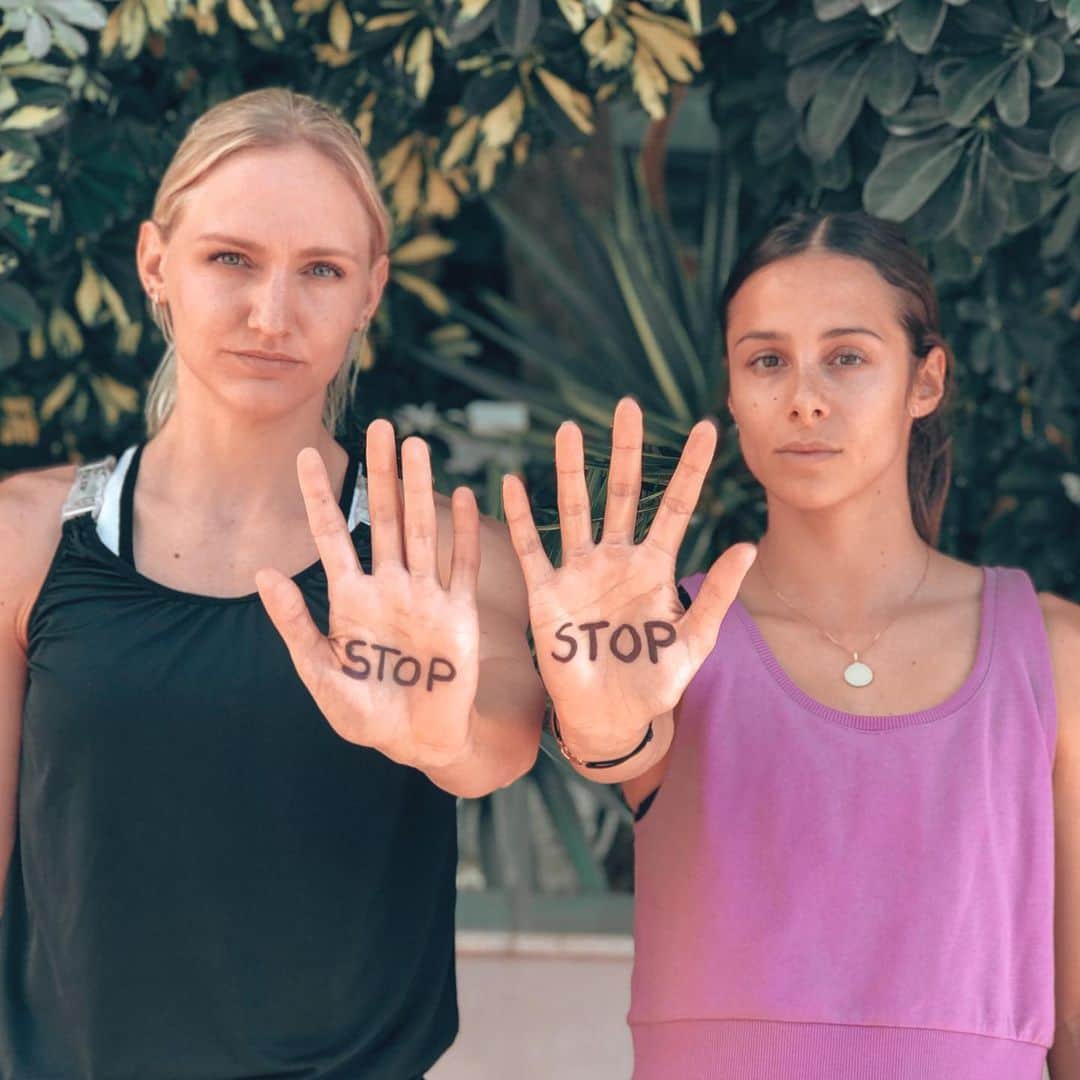 ハンネ・クレスのインスタグラム：「STOP VIOLENCE AGAINST WOMEN❌  Today is the international day for the elimination of violence against women. Since the outbreak of COVID 19 all types of violence against women and girls, particularly domestic violence, has intensified. We need a global collective effort to prevent it and STOP it!  @planbelgium   Did you know ?  - 1 in 3 women and girls experience physical or sexual violence in their lifetime, most frequently by an intimate partner. - Emerging data shows an increase in calls to domestic violence helplines in many countries since the outbreak of COVID-19. - Only 52% of women married or in a union freely make their own decisions about sexual relations, contraceptive use and health care. -71% of all human trafficking victims worldwide are women and girls, and 3 out of 4 of these women and girls are sexually exploited.  (Source : @unitednations )  #internationaldayagainstviolenceonwomen #planinternationalbelgië #mirabalbelgium #stopgeweldtegenvrouwen」