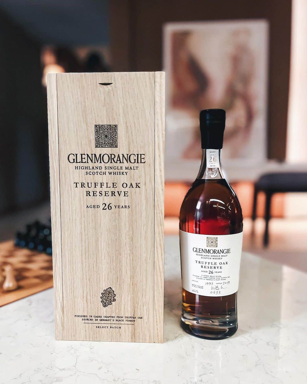 Ruby Kwanさんのインスタグラム写真 - (Ruby KwanInstagram)「#Throwback to last week, tasting all the @Glenmorangie Prestige Range whiskies at the #TatlerHouse. Highlight of the day was the #Glenmorangie Truffle Oak Reserve, which was crafted 10 years in Bourbon casks and another 16 years in truffle oak casks. These truffle oak were sourced from the Germany’s Black Forest where all the truffles were grown together with the oak. Only 1000 bottles of this rare 26-years-old whisky exist, and only 12 bottles left in Hong Kong. The taste was so rich and strong. Just a sip can already experience the complexity of this rare old whisky. 🥃 #rougeclosetlifestyle #GlenmorangieTruffleOakReserve #GlenmorangieGrandVintageMalt1991 #GlenmorangieGrandVintageMalt1996」11月26日 2時03分 - rougecloset