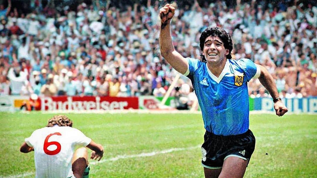 レバンテUDさんのインスタグラム写真 - (レバンテUDInstagram)「ETERNO 1️⃣0️⃣  Hasta siempre, Diego 🙏   #DEPDiego #Maradona」11月26日 2時14分 - levanteud