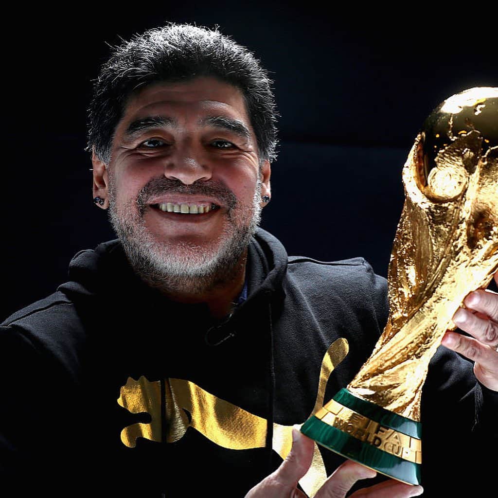 ゲキサカさんのインスタグラム写真 - (ゲキサカInstagram)「ディエゴ・マラドーナ氏が死去、60歳。ご冥福をお祈りします。  #マラドーナ #maradona #rip #アルゼンチン #🇦🇷 #argentina  #soccer #football #サッカー #フットボール #⚽️ #gekisaka #ゲキサカ ©︎GettyImages」11月26日 2時14分 - gekisaka
