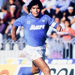 ナオミ・キャンベルさんのインスタグラム写真 - (ナオミ・キャンベルInstagram)「“I am Maradona, who makes goals, who makes mistakes. I can take it all, I have shoulders big enough to fight with everybody.” “When God decides its time, I guess he'll come for us.” “All the people that criticised me should eat their words.” ... 🔟🇦🇷🔟🇦🇷🔟🇦🇷🔟🇦🇷🔟🇦🇷🔟🇦🇷🔟🇦🇷🔟🇦🇷🔟🇦🇷  #Diego Maradona , you achieved your dreams and gave hope and inspiration to so many little boys and Girls around the world !! LEGEND YOU WILL ALWAYS BE !! REST IN POWER 🕊🤍💔🕊🙏🏾😢😢 🙌🏾🙌🏾🙌🏾🙌🏾 #diegomaradona  #gonebutneverforgotten  #goat 🇦🇷⚽️🔟🏆🥇  ...」11月26日 2時47分 - naomi