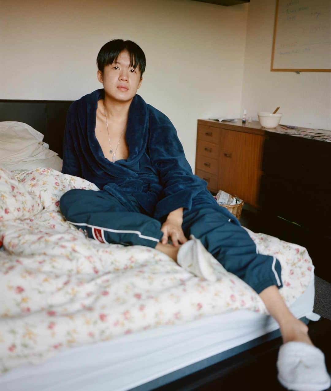 i-Dさんのインスタグラム写真 - (i-DInstagram)「Motivated by her own experiences and of those of members of her friendship circle, @noranordfromnorway embarked on a project very close to her heart: photographing the queer individuals with ADHD who are typically overlooked when it comes to depicting the condition.⁣ ⁣ Hit the link in bio to see more of her work highlighting the under-represented beauty in neurodiversity.⁣ .⁣ .⁣ .⁣ Text @meganhwallace⁣ #ADHD」11月26日 2時43分 - i_d